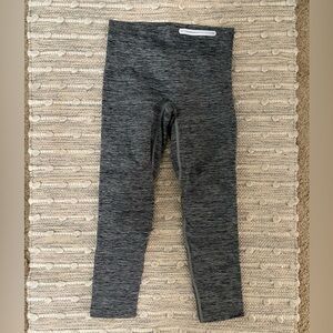 Under armour cropped leggings